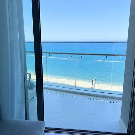Del Mar 2 Bedroom Deluxe Seaside 'a' Apartment Limassol