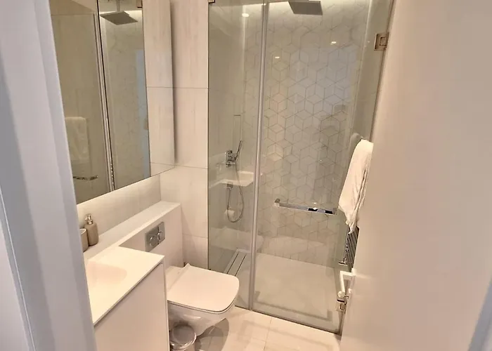 Del Mar 2 Bedroom Deluxe Seaside 'a'