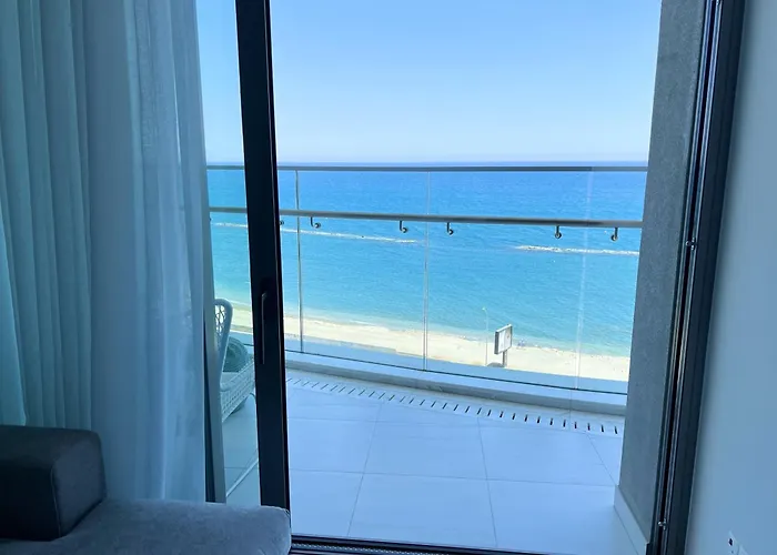 Del Mar 2 Bedroom Deluxe Seaside 'a' 公寓 利马索尔